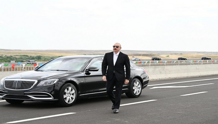 İlham Əliyev Əhmədbəyli-Füzuli-Şuşa yolunun açılışında iştirak edib