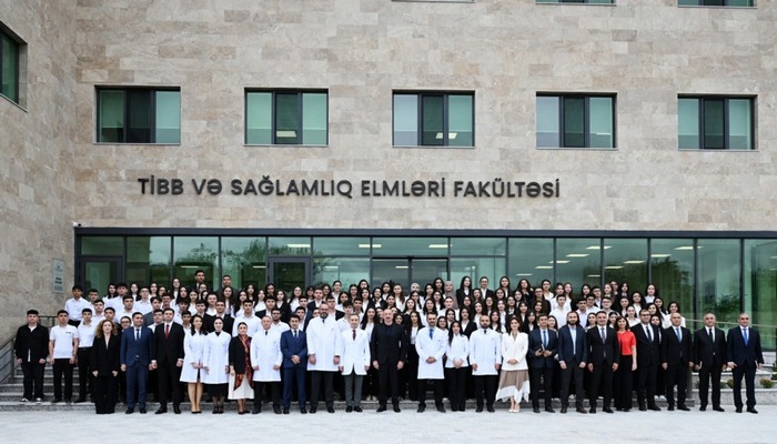 İlham Əliyev Qarabağ Universitetinin Klinikası binasının və tədris korpusunun açılışında iştirak edib