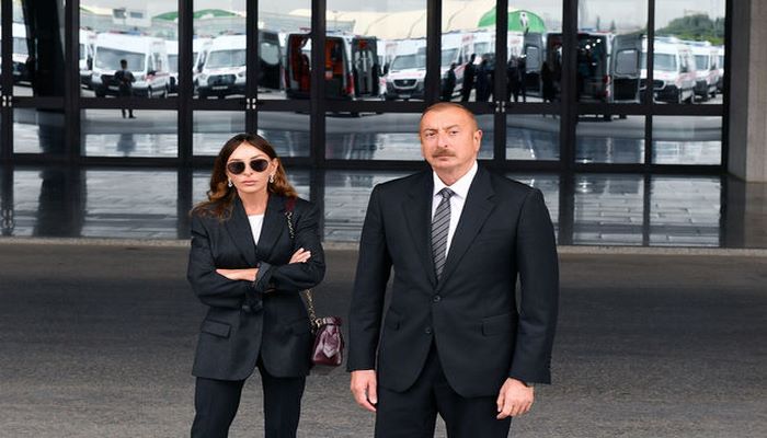 İlham Əliyev və Mehriban Əliyeva Nərimanov rayonunda “Cümə” məscidinin açılışında iştirak ediblər