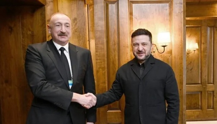 İlham Əliyev Zelenski ilə görüşdü