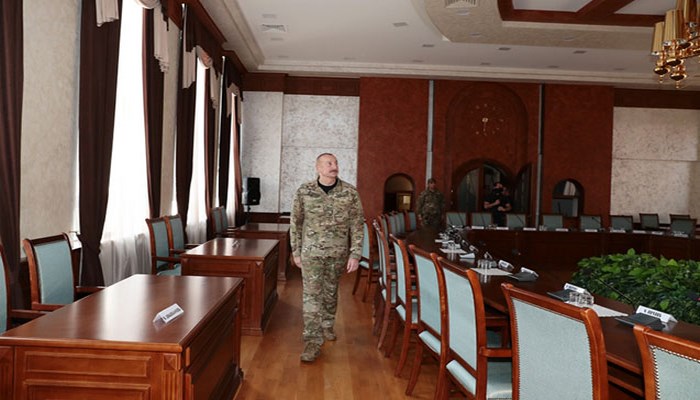 “İndi çay içirlər... istintaq təcridxanasında” - Prezident