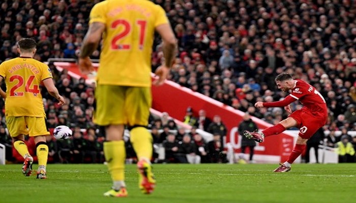 İngiltərə Premyer Liqası: “Liverpul” şəriksiz liderdir