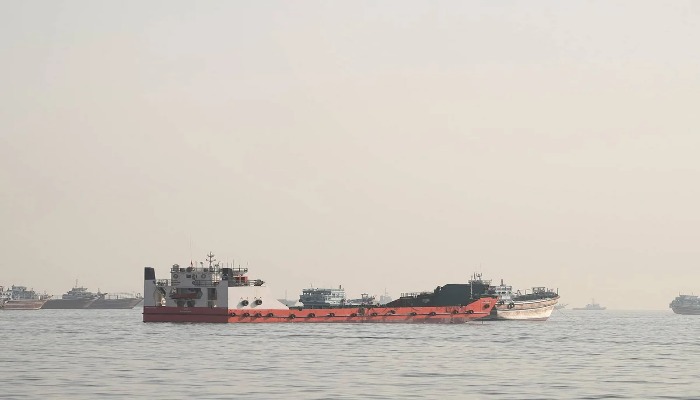 İran yenidən Hörmüz boğazını bağlayıb