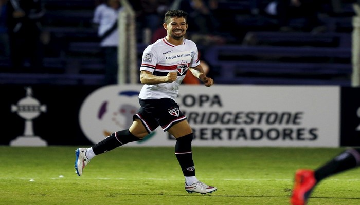 Известный бразильский футболист остался без клуба