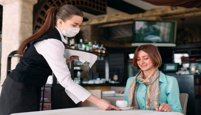 В Азербайджане будет разрешено обслуживание клиентов в помещениях кафе и ресторанов