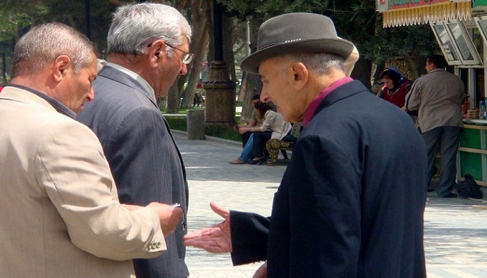 Kimlər pensiyaya daha tez çıxa bilər?