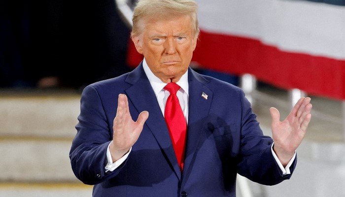 KİV: Tramp Venesuelada hakimiyyət dəyişikliyinə nail olmağa çalışacaq