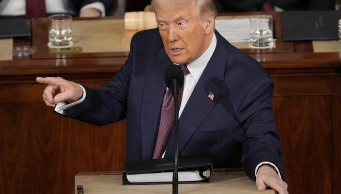 KİV: Trampın siyasəti ABŞ iqtisadiyyatını tənəzzülə apara bilər