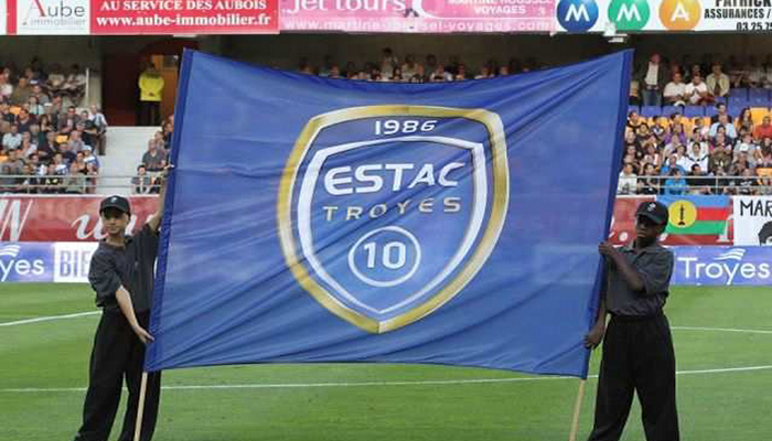 Kral ailəsinin üzvü daha bir futbol klubu aldı