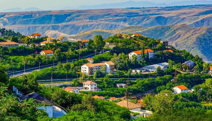 Laçında "Yeni Yaşayış Məhəlləsi"nin təməli qoyulur