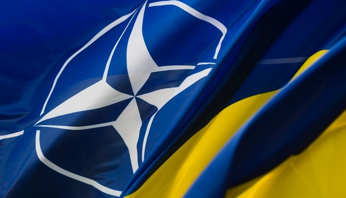 “Le Figaro”nun baş redaktoru: Sarkozi və Merkel Ukraynanın NATO-ya qəbulunu ağılsızlıq adlandırıblar
