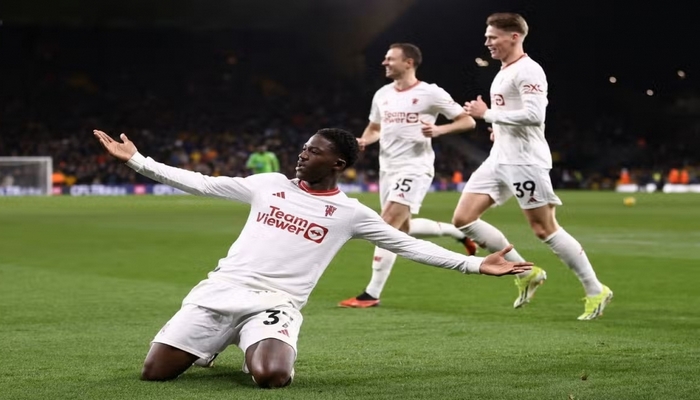 “Mançester Yunayted” dramatik oyunda “Vulverhempton”dan üstün olub