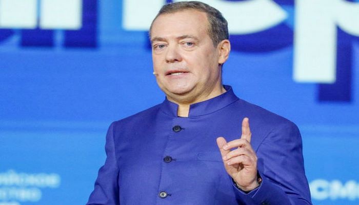 Medvedevdən Britaniyanın xarici işlər nazirinə XƏBƏRDARLIQ