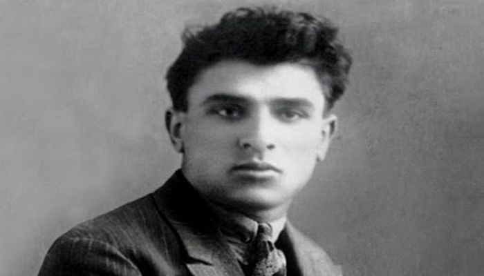 “Mikayıl Müşfiqlə yanaşı, digər repressiya qurbanlarının qalıqları gətirilir” - AÇIQLAMA