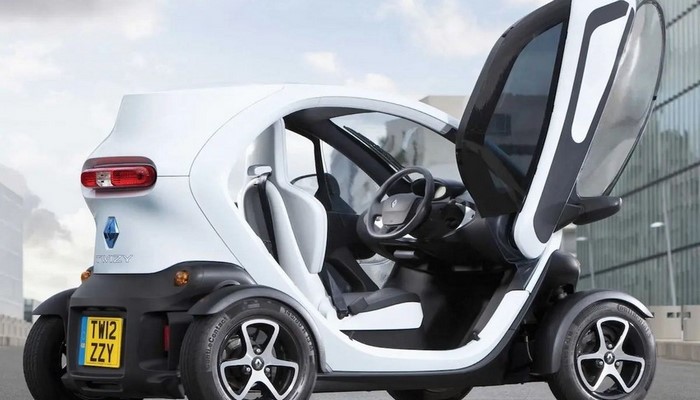 Milli Məclis 14 yaşdan yuxarı şəxslərin kiçik elektrik nəqliyyat vasitəsini idarə etməsinə icazə verib