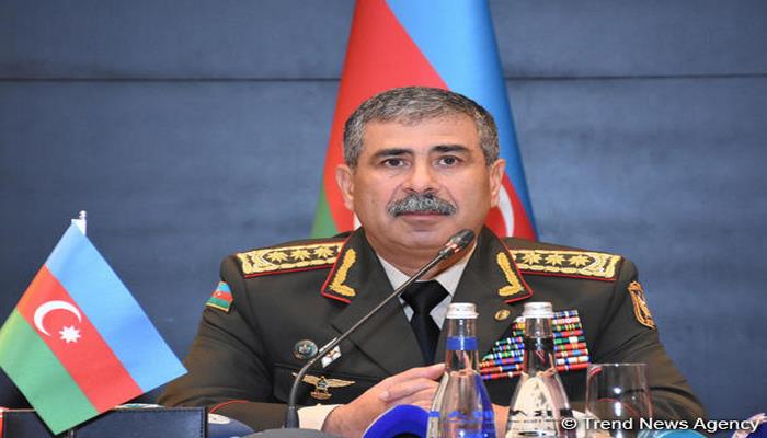 Министр обороны Азербайджана Закир Гасанов встретился с молодежью
