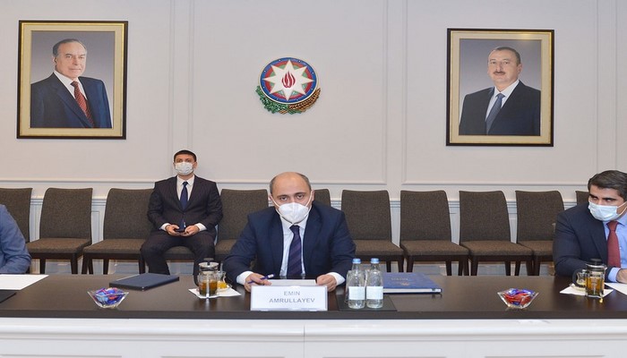 Министр образования Азербайджана встретился с послом России