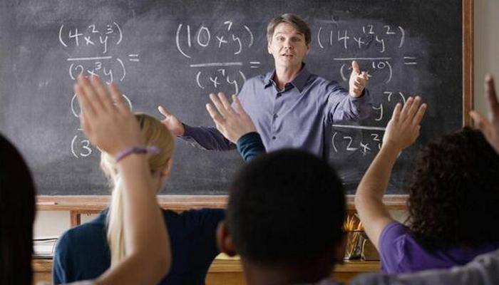 Müəllim ali təhsilli olmalıdır - Əmrullayev