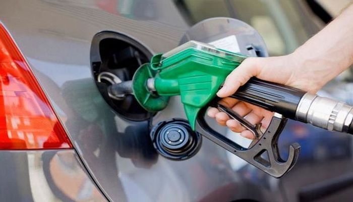 Наибольшее снижение цен на бензин среди стран Европы и СНГ зафиксировано в Азербайджане