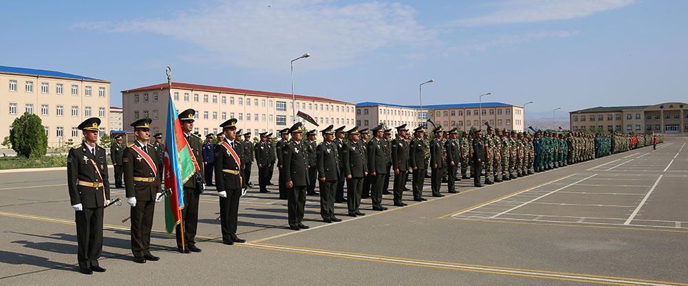 В войсках Нахчыванского гарнизона состоялась церемония выпуска