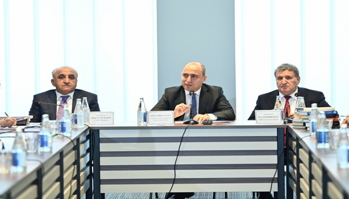 Nazir: Dərsliklərdə sadə təqdim olunan məsələlər müəllimlər tərəfindən mürəkkəb formada öyrədilir
