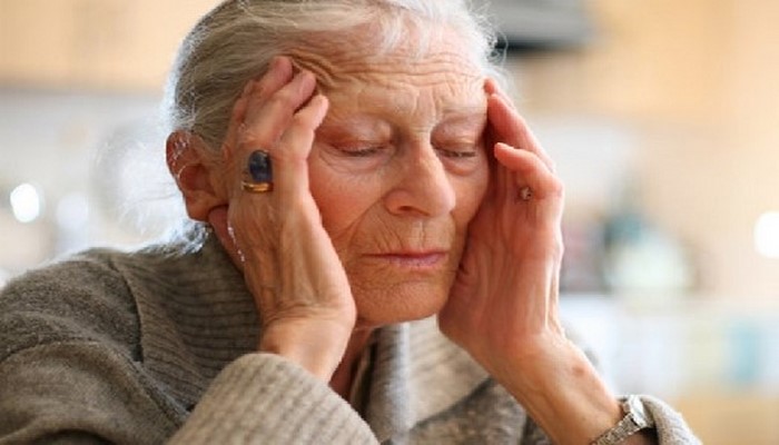 Назван предвестник болезни Альцгеймера, который можно обнаружить в молодости