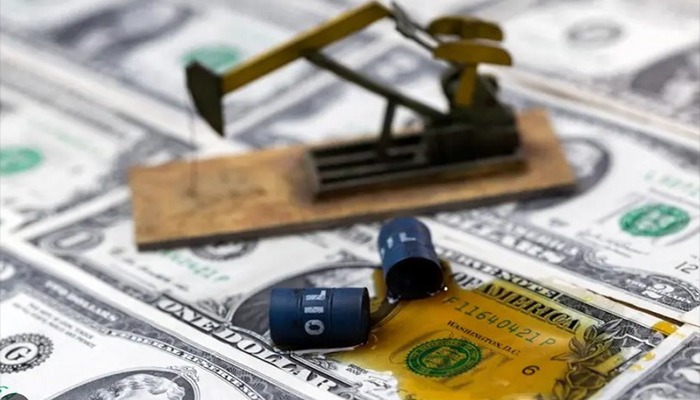 Neftimiz bu gün də ucuzlaşdı