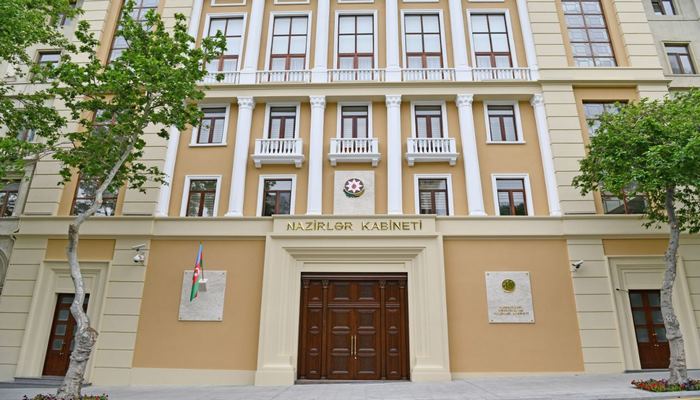 Оперативный штаб при Кабинете министров Азербайджана проводит брифинг - прямая трансляция
