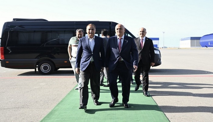 Pakistan Milli Assambleyasının sədri Azərbaycana rəsmi səfərə gəlib