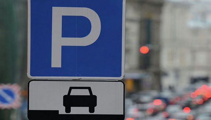 Parkinq “mafiyası” hücuma keçdi: AzParking əməkdaşları döyüldü