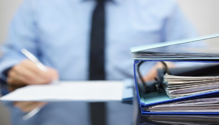 Parlament yetkinlik yaşına çatmayanların işləri ilə bağlı əsasnaməyə dəyişikliyi qəbul edib