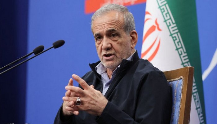 Pezeşkian: Bakı və Ankara ilə əlaqələri gücləndirməliyik