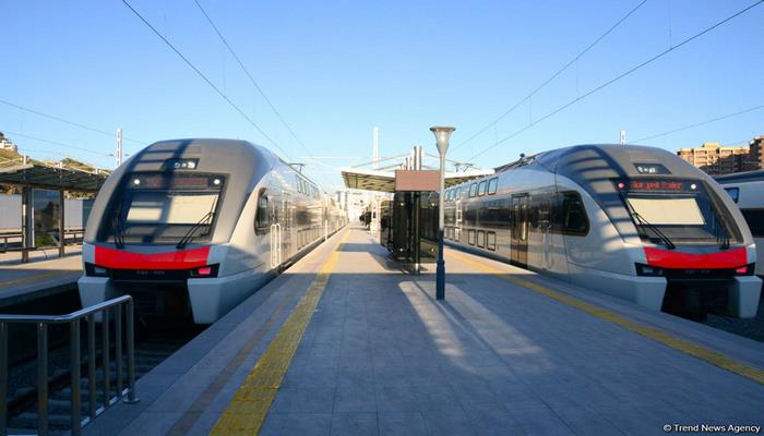 По маршруту Баку-Пиршаги-Сумгайыт-Баку будут пущены дополнительные электропоезда