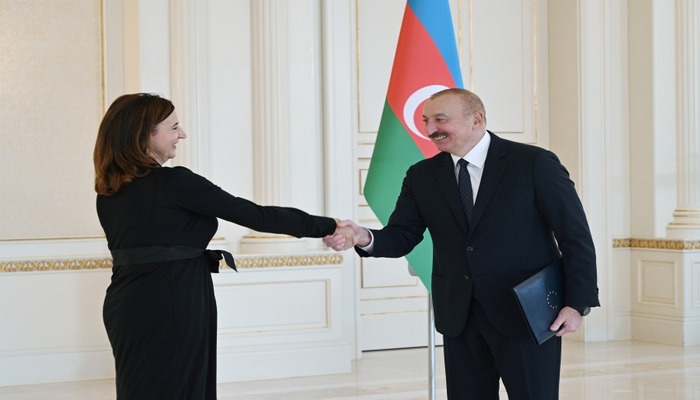 Prezident Avropa İttifaqının ölkəmizdəki nümayəndəliyinin yeni təyin olunmuş rəhbərinin etimadnaməsini qəbul edib