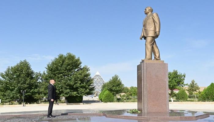 Prezident İlham Əliyev Qobustan rayonuna səfərə gedib