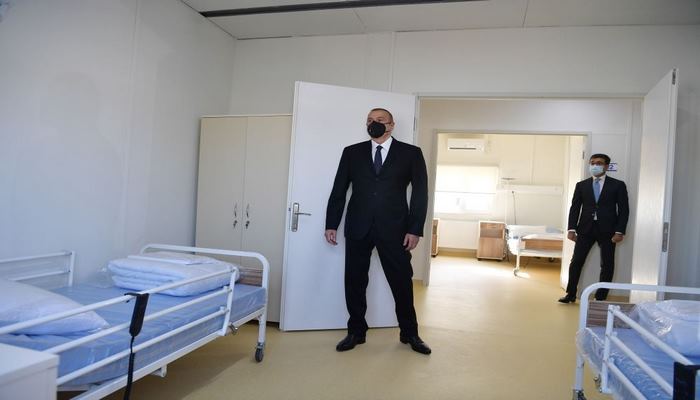 Президент Ильхам Алиев принял участие в открытии в Гобустане больницы модульного типа для лечения больных коронавирусом