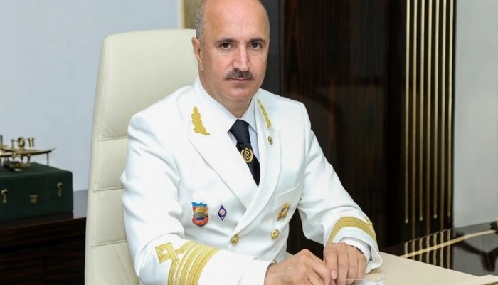 Prezident Rauf Vəliyevi təltif etdi