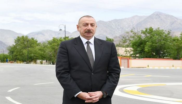Prezident: “Ulu Öndərin siyasi müdrikliyi ermənilərin və AXC-Müsavat cütlüyünün planlarını alt-üst etdi”