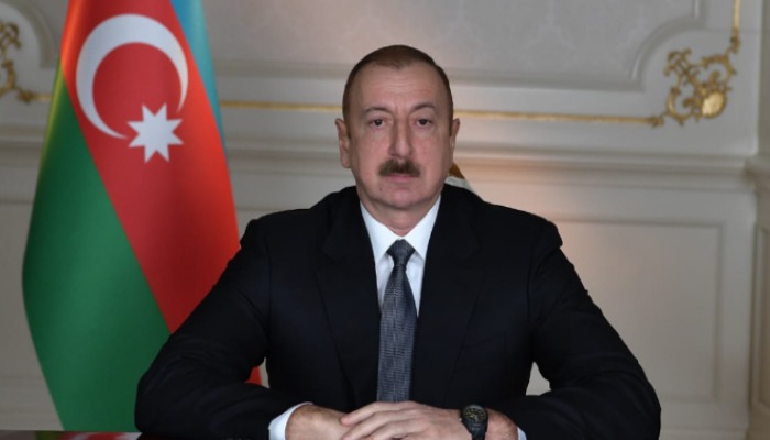 Prezident vəkillərlə bağlı qanunu təsdiqlədi