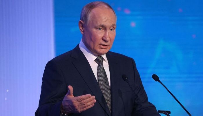 Putin SSRİ-nin dağılmasının səbəblərindən danışdı