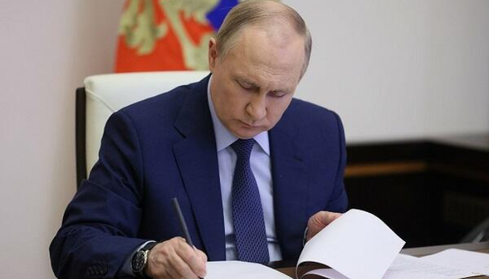 Putin yanacaqla bağlı qanunu təsdiqlədi
