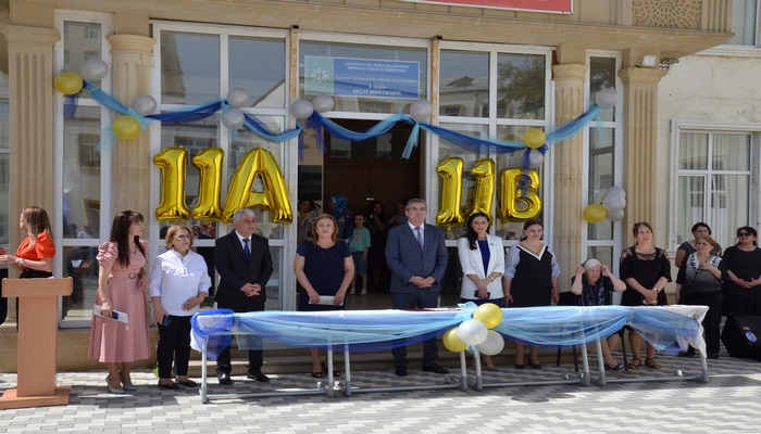 Qaradağ rayonunun tam orta məktəblərində “Son zəng” tədbirləri təntənəli qeyd olundu