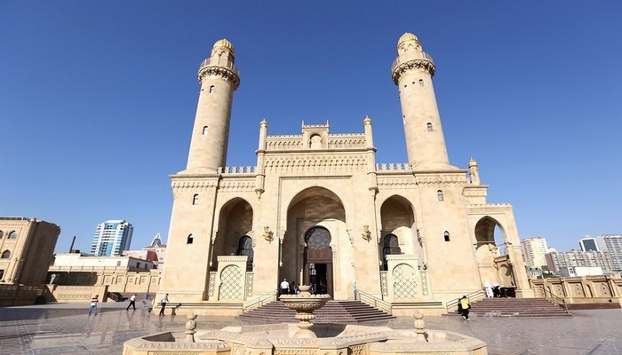 QMİ Ramazan bayramı namazının saatlarını açıqlayıb