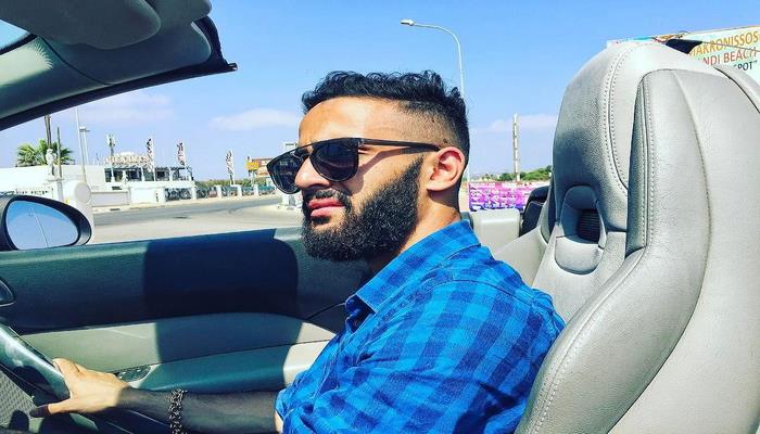 Rusiya azərbaycanlı blogerin şirkət hesablarını blokladı