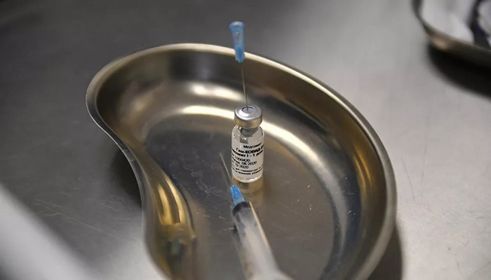Rusya’nın ikinci koronavirüs aşısının koruyuculuğu altı ay sürecek