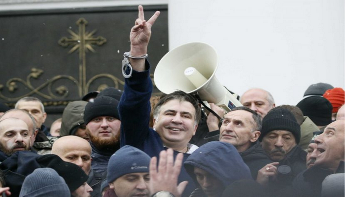 Saakaşvili 2 il müddət istəyir, lakin şərtlər onun lehinə görünmür