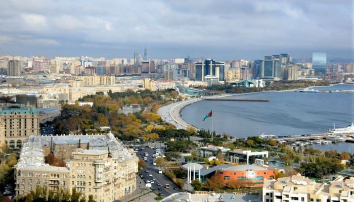 Sabahın havası: 23 dərəcə isti, güclü külək...