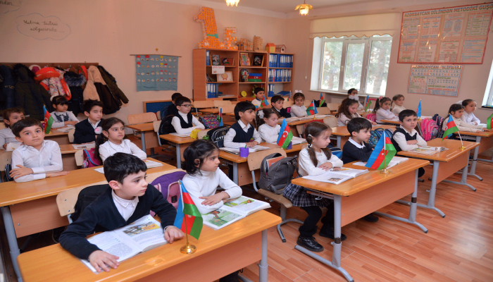 Ученики, возможно, будут посещать школу 2-3 раза в неделю — минобразования Азербайджана