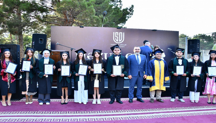 SDU - da “Məzun günü” keçirildi