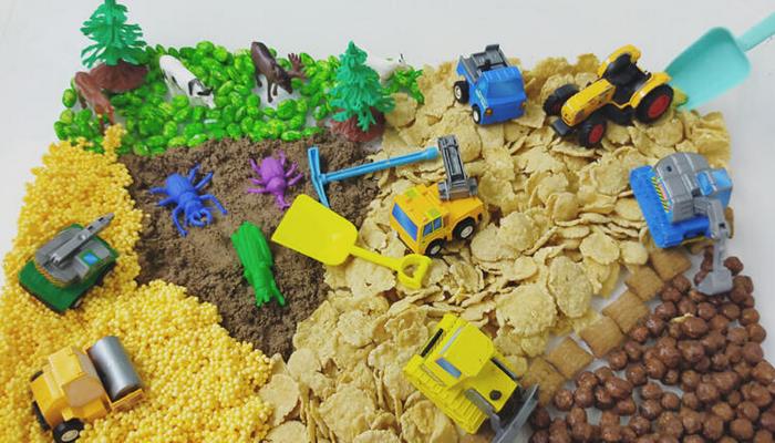 Son kullanma tarihi geçmiş malzemeler ile duyusal oyun